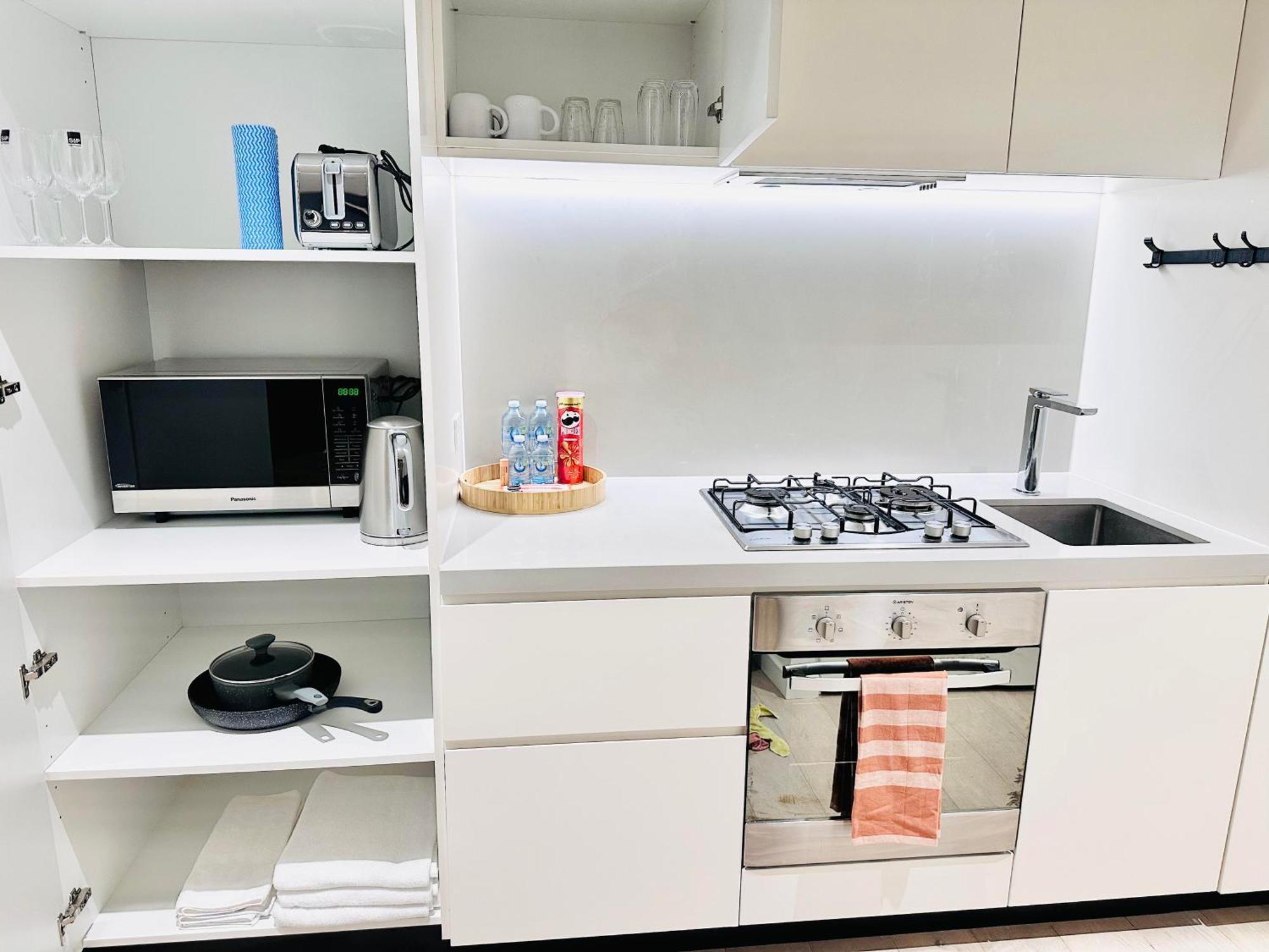 Melbourne Cbd Empire Apartment Eksteriør billede